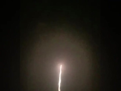 瀏陽市のマンダリンの専門家は6インチの球の表示新年の祭典のための花火を殻から取り出す