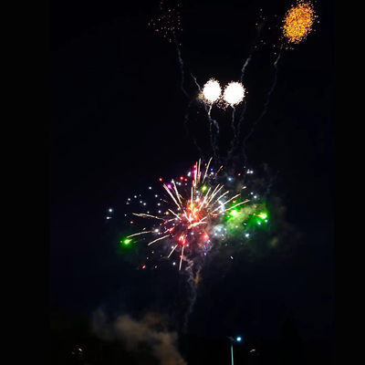 マンダリン ホットセール 卸売 88 ショット 工場価格 高品質 パイロテクニクス ケーキ 火花 中国から