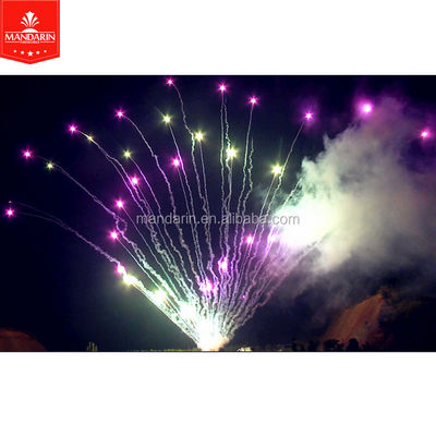 Fuochi D'Artificioのマンダリンの火工術Feux D'Artificeは100つの打撃の花火Xの形Feu D'Artificeを固める